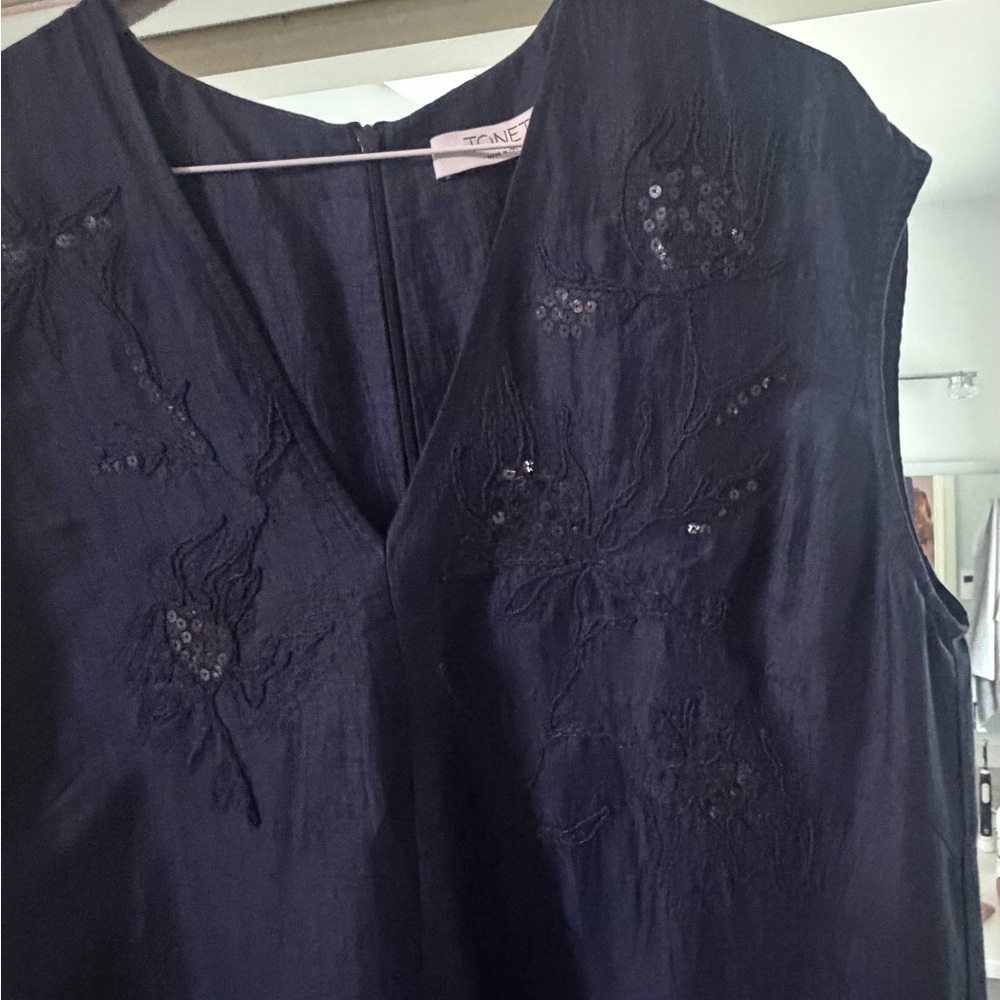 Navy Embroidered Sleeveless Maxi Dress - Picture 4 of 5